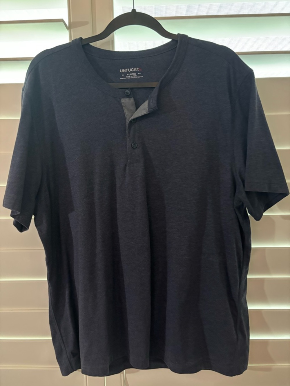 UNTUCKit Men's Short Sleeve Henley - Dark Navy